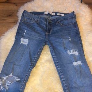 Hollister super skinny size 3 w26 L28 jeans